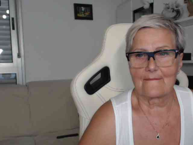 Selenna65