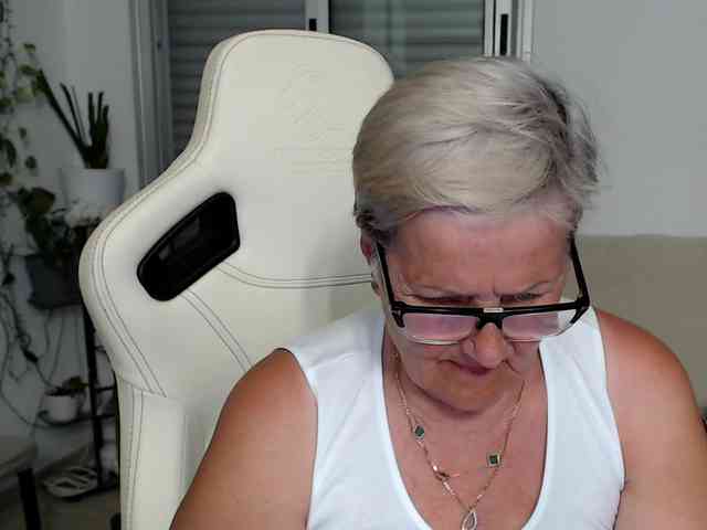 Selenna65 webcam