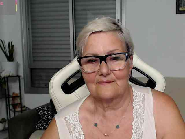 Selenna65 webcam