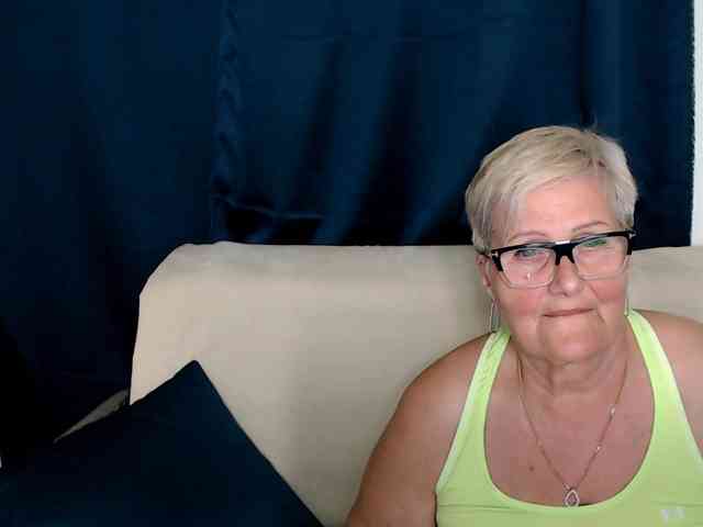 Selenna65 webcam