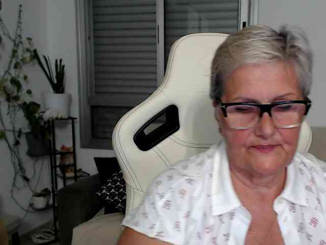 Selenna65 webcam
