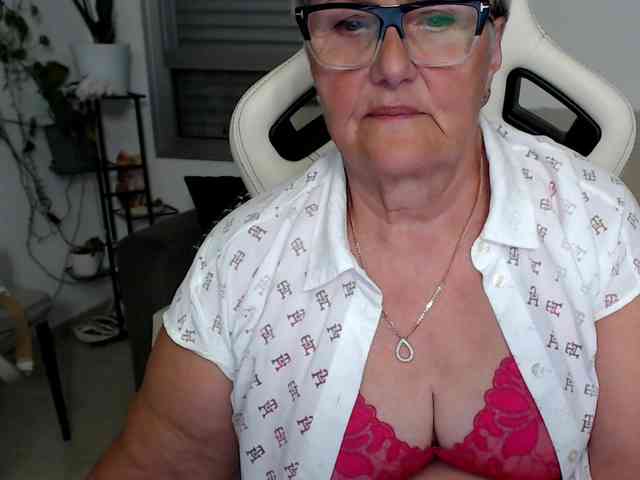 Selenna65 webcam