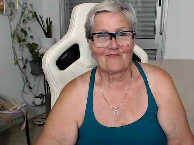Selenna65 webcam