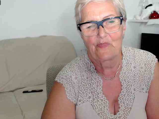Selenna65 webcam