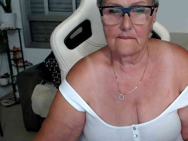 Selenna65 webcam