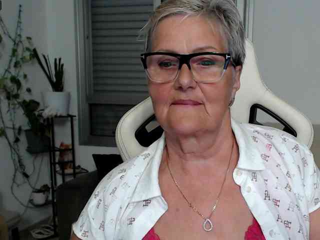 Selenna65 webcam