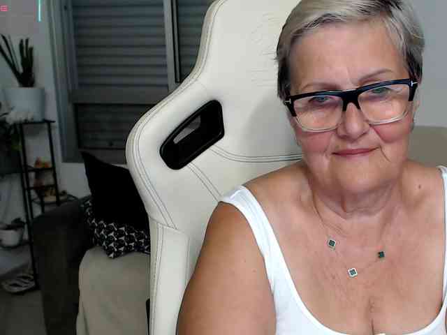 Selenna65 webcam