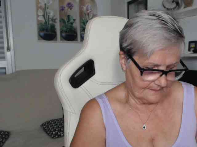 Selenna65 webcam