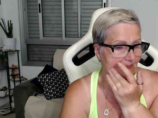 Selenna65 webcam