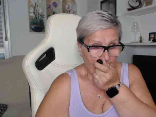 Selenna65 webcam