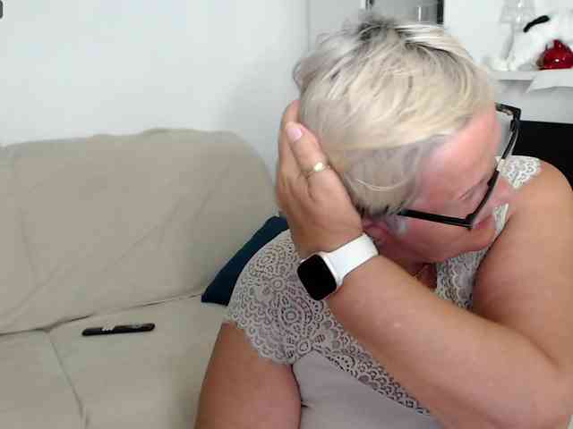 Selenna65 webcam