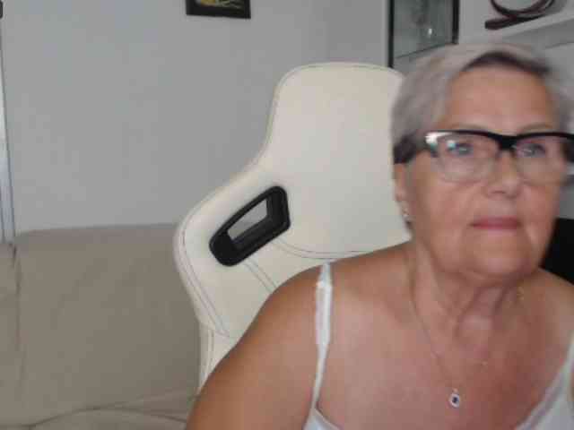 Selenna65 webcam