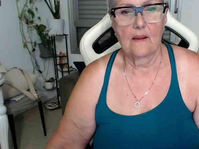 Selenna65 webcam