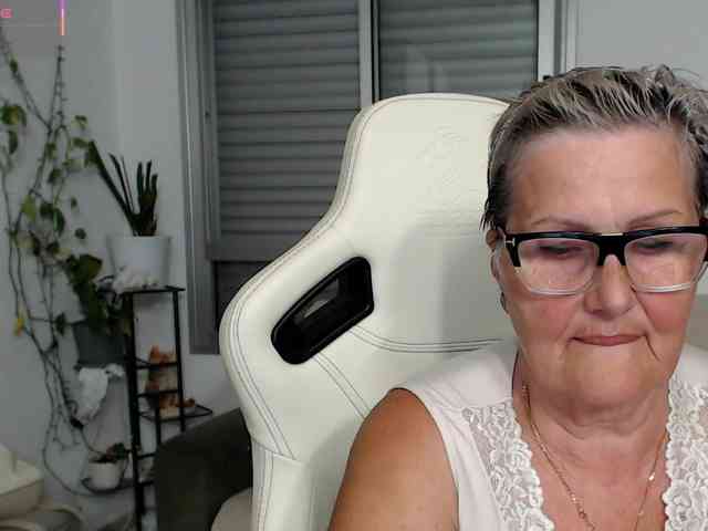 Selenna65 webcam