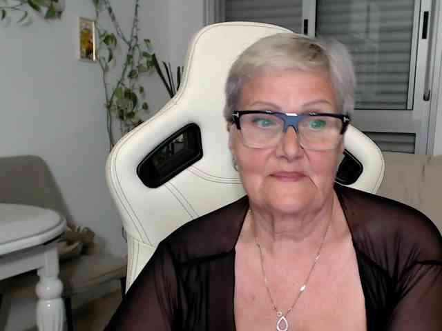Selenna65 webcam