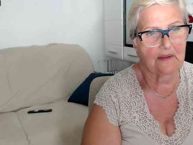 Selenna65 webcam