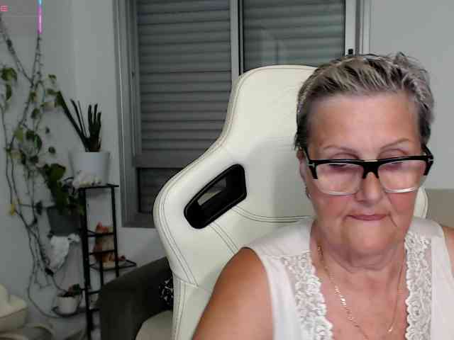 Selenna65 webcam