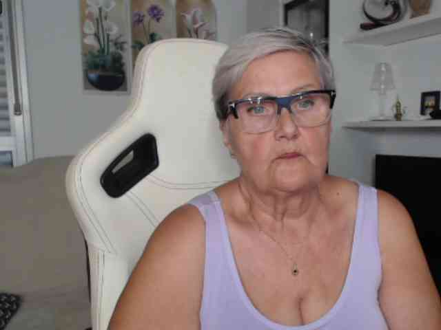 Selenna65 webcam