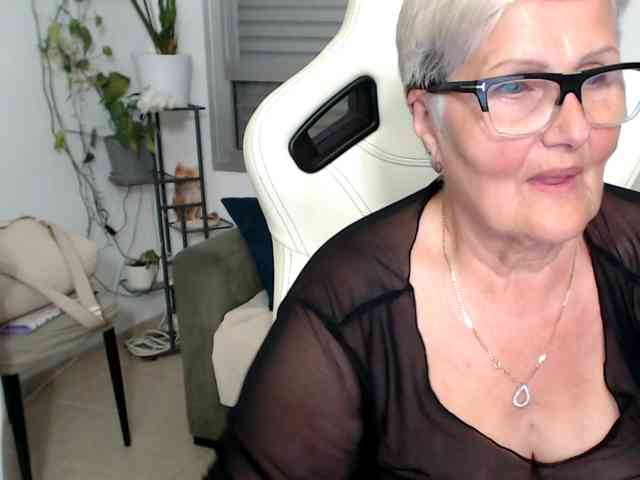 Selenna65 webcam