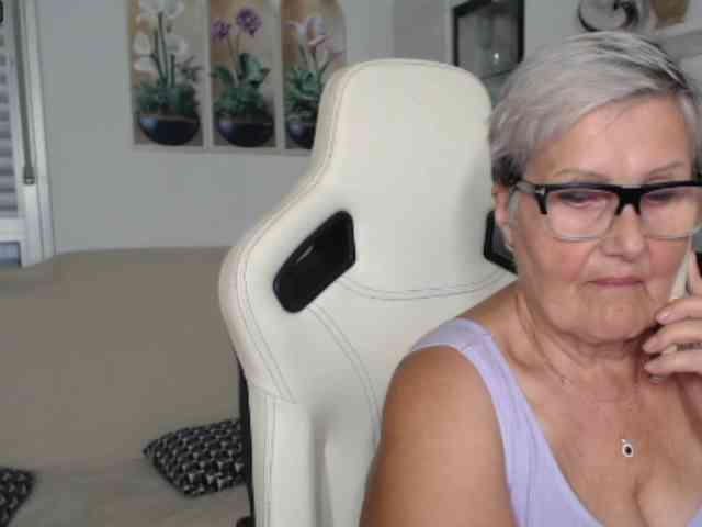 Selenna65 webcam