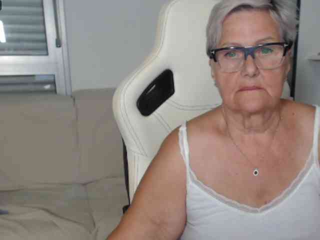 Selenna65 webcam