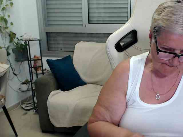 Selenna65 webcam