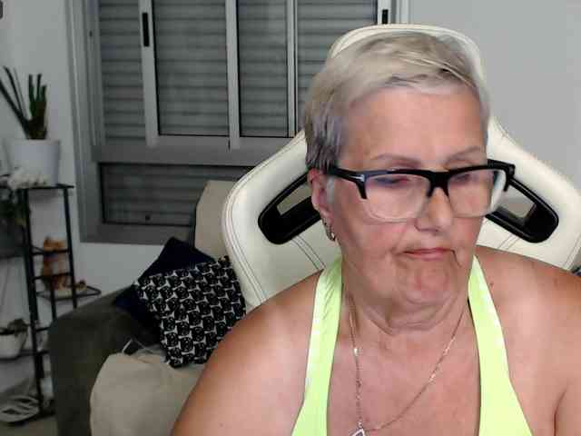 Selenna65 webcam