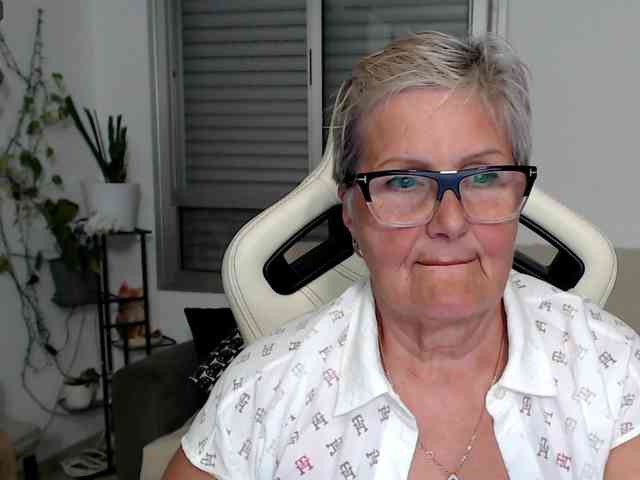 Selenna65 webcam