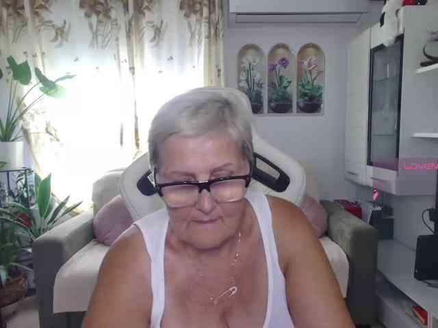 Selenna65 webcam