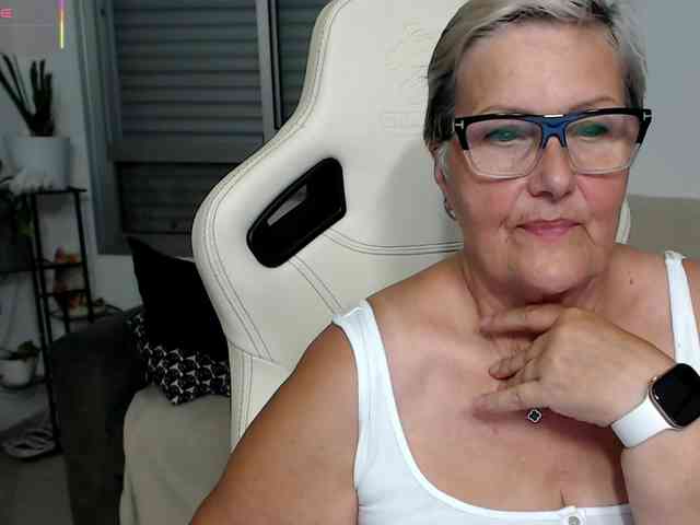 Selenna65 webcam