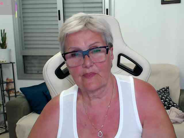 Selenna65 webcam