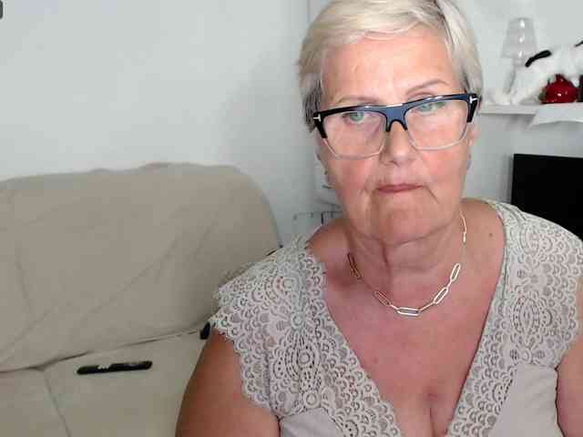 Selenna65 webcam