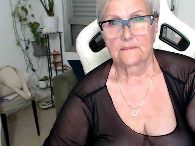 Selenna65 webcam