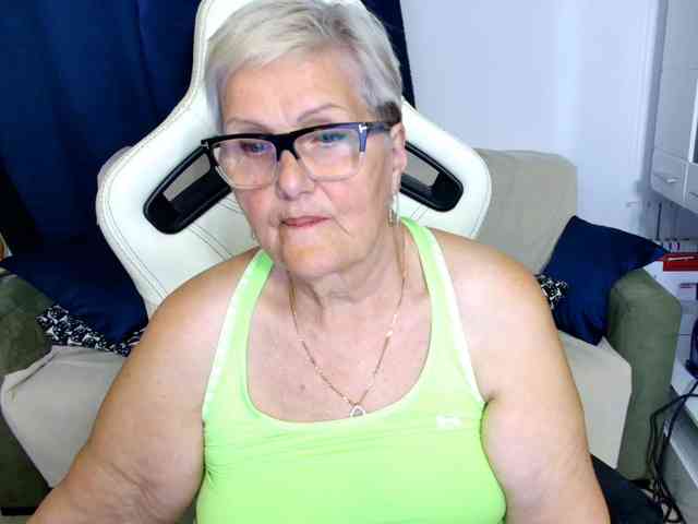 Selenna65 webcam