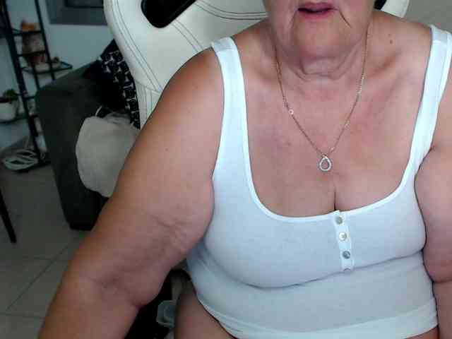 Selenna65 webcam