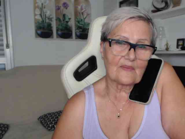 Selenna65 webcam