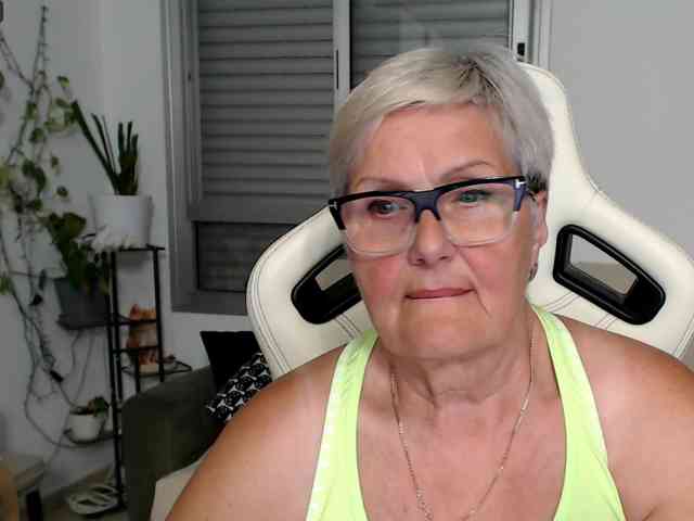 Selenna65 webcam