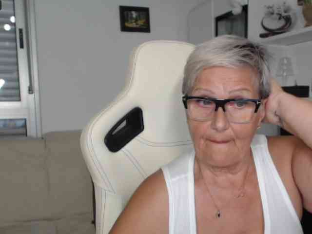 Selenna65 webcam