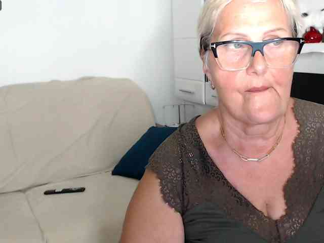 Selenna65 webcam