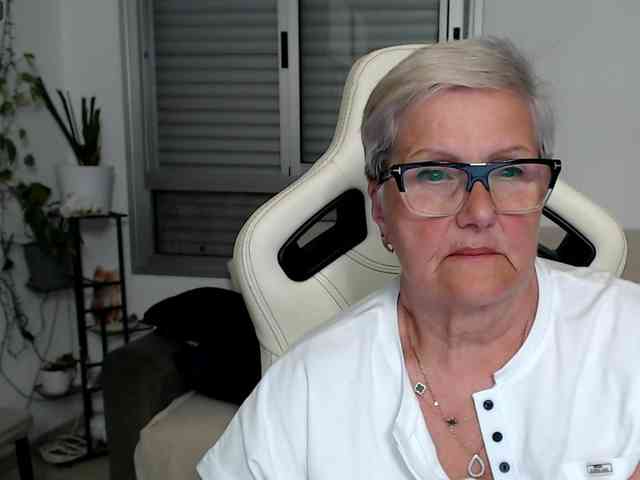 Selenna65 webcam