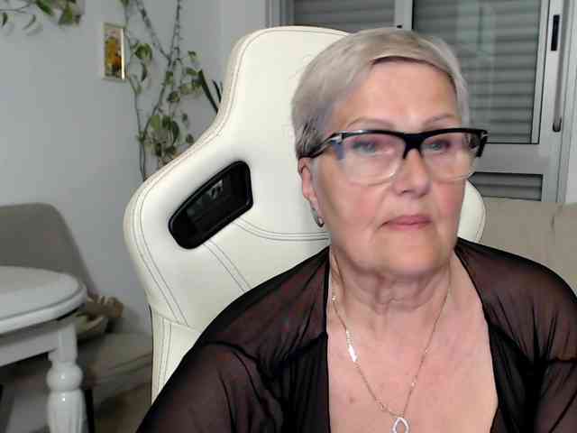 Selenna65 webcam