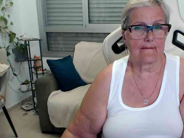 Selenna65 webcam