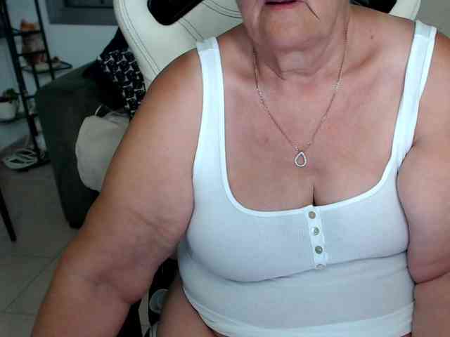 Selenna65 webcam