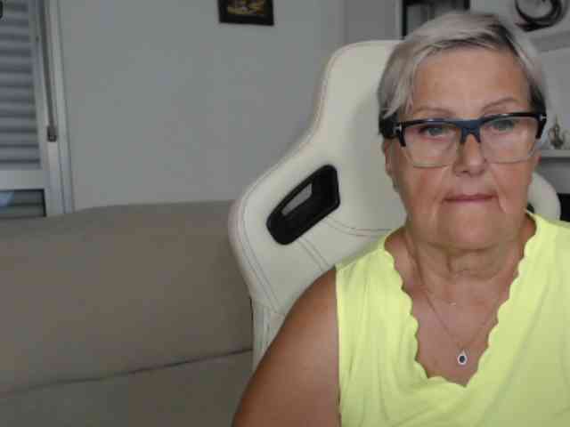 Selenna65 webcam