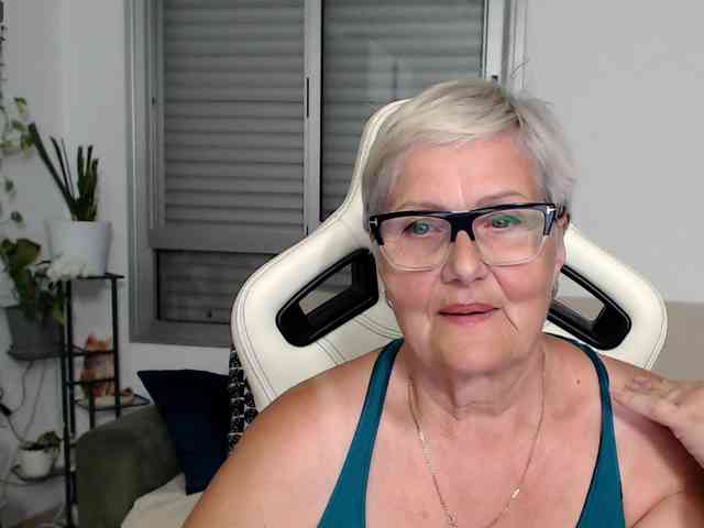 Selenna65 webcam