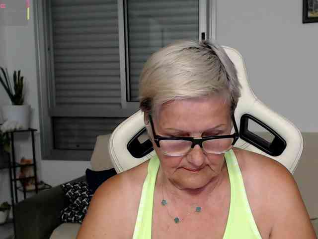 Selenna65 webcam