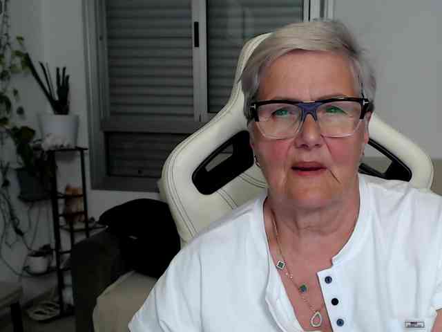 Selenna65 webcam