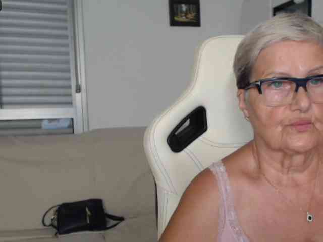 Selenna65 webcam