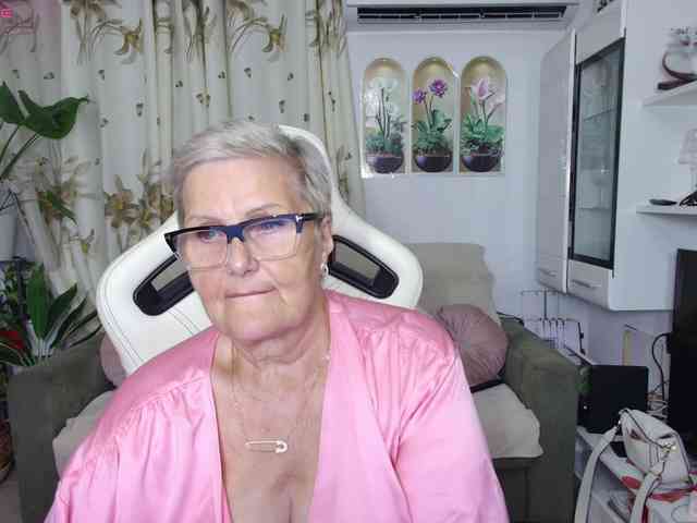 Selenna65 webcam