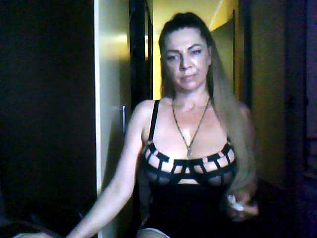 Tanuhka Live Cam on BongaCams